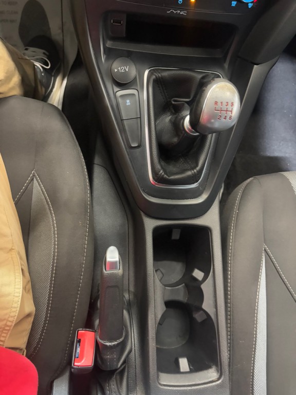 2018 Ford Focus Image 23