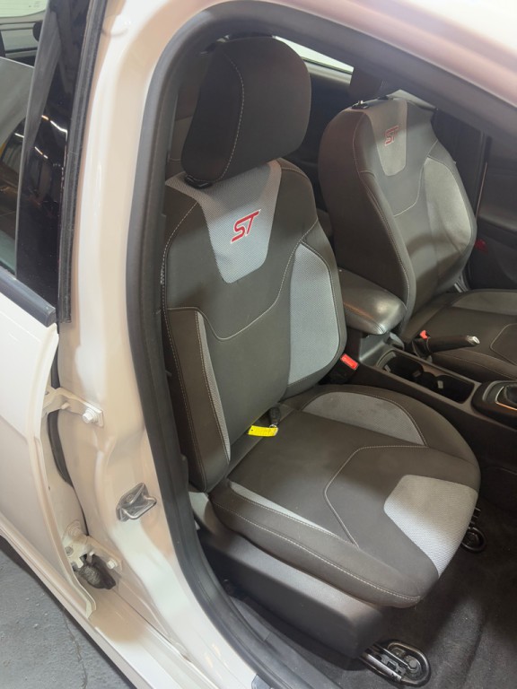 2018 Ford Focus Image 28