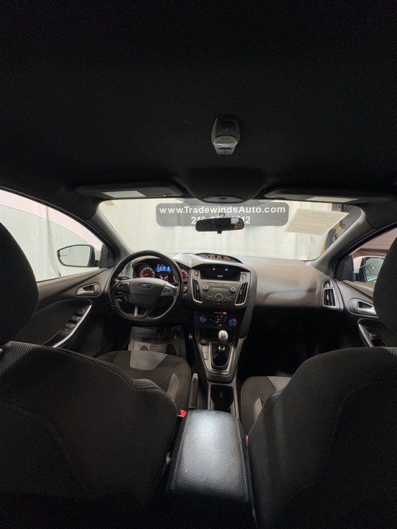 2018 Ford Focus Image 35