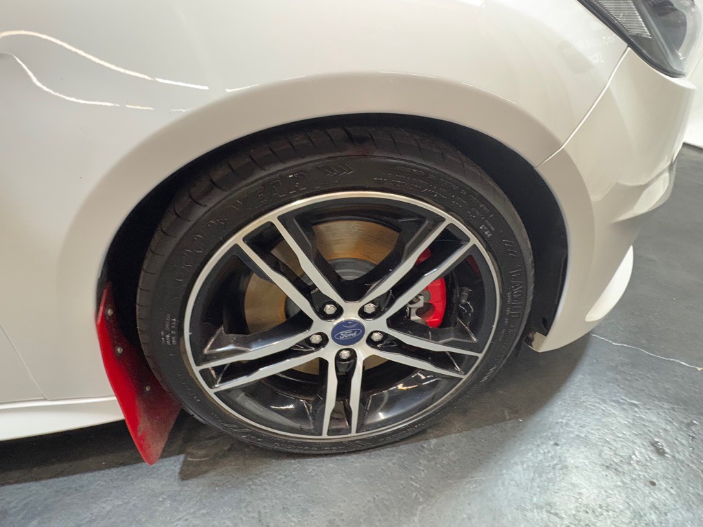 2018 Ford Focus Image 45