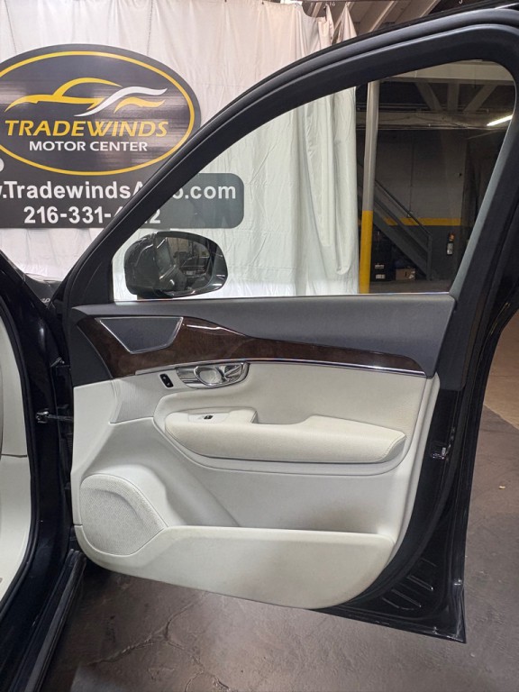 2016 Volvo XC90 Image 26