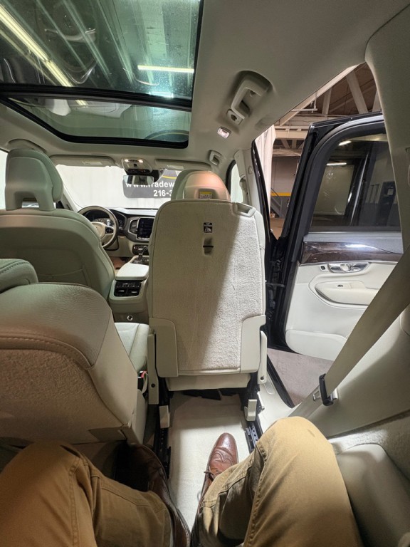 2016 Volvo XC90 Image 41