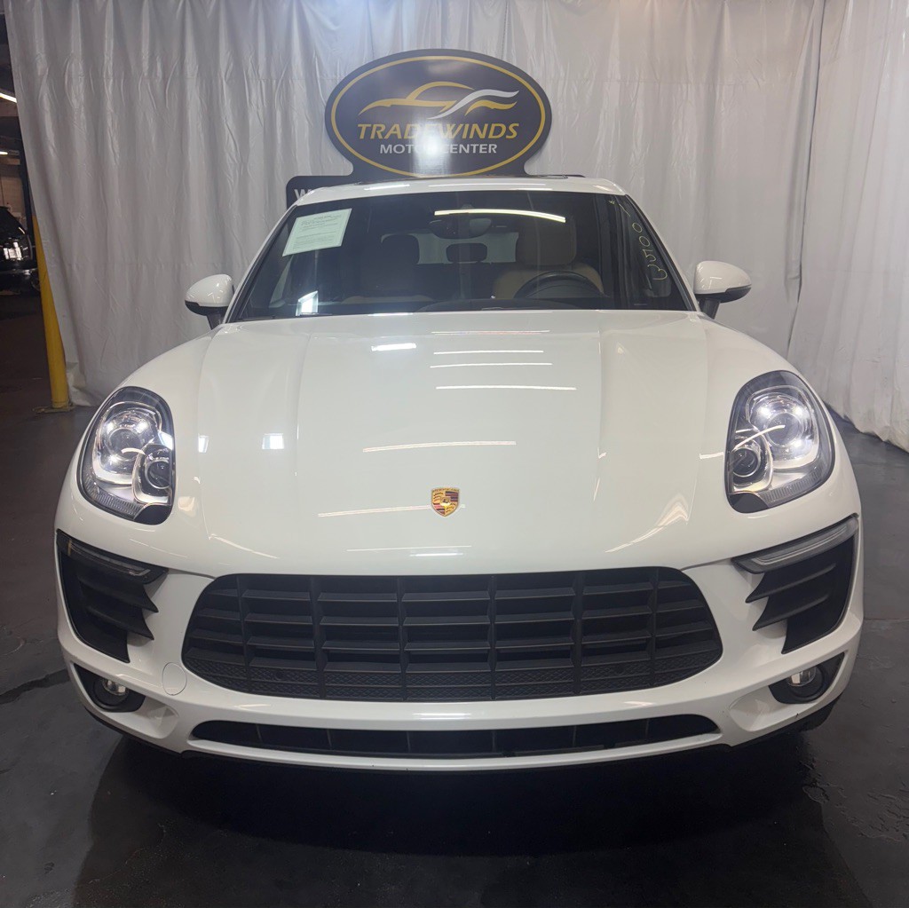 2018 Porsche Macan Image 2