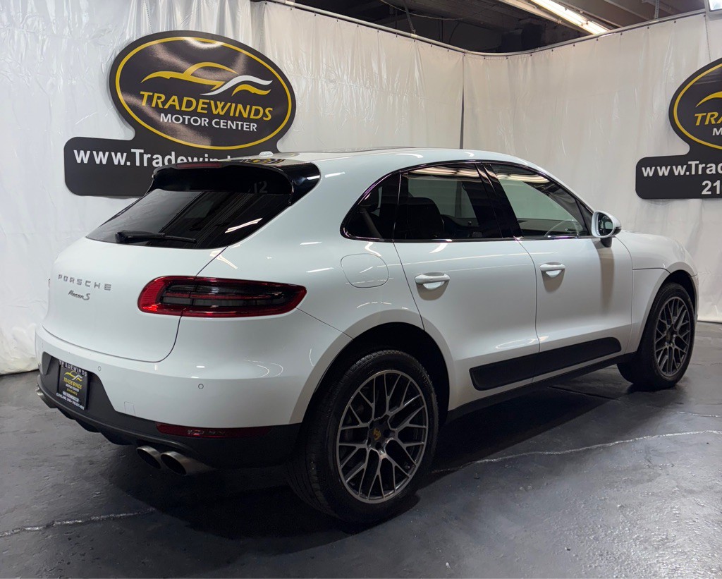 2018 Porsche Macan Image 6