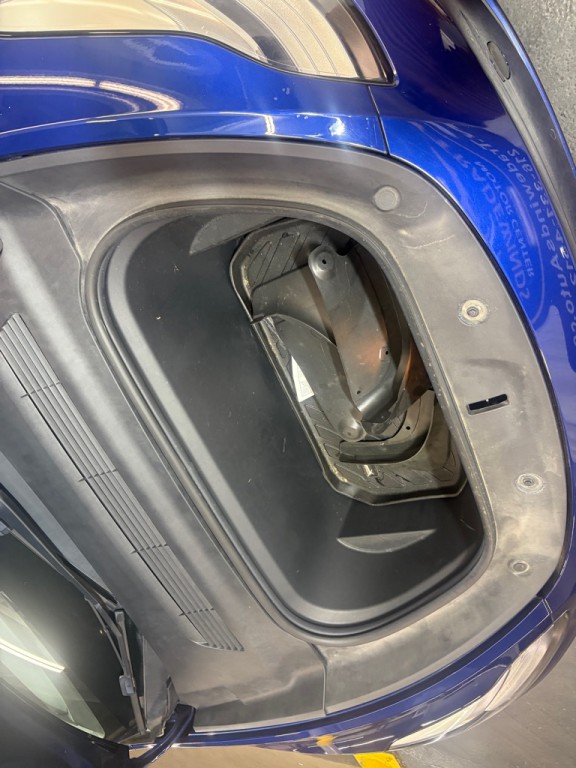 2021 Tesla Model Y Image 11