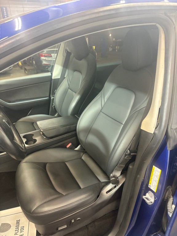 2021 Tesla Model Y Image 15