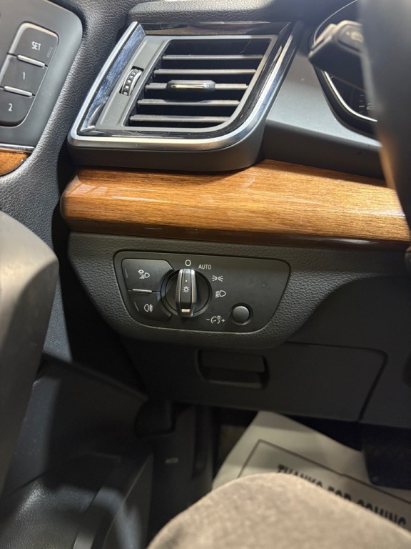 2021 Audi Q5 Image 17