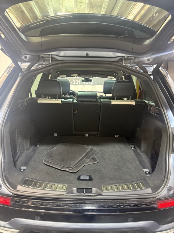 2020 Land Rover Discovery Sport Image 9