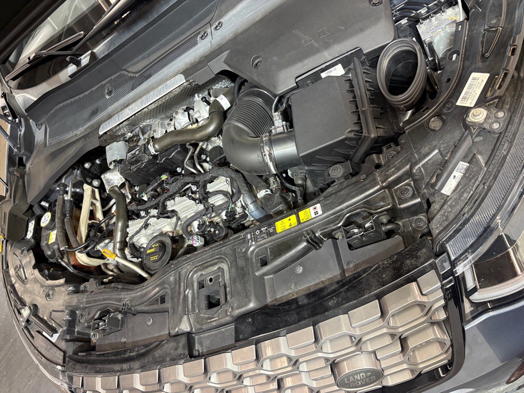 2020 Land Rover Discovery Sport Image 11