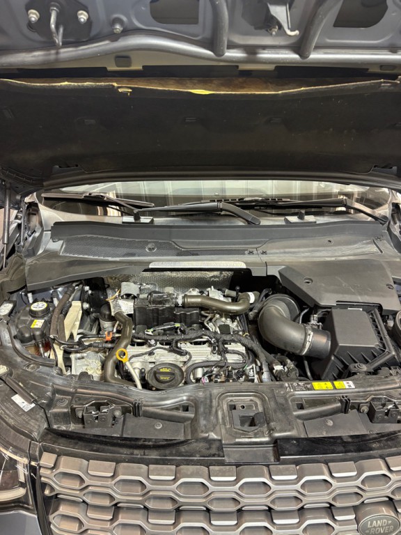 2020 Land Rover Discovery Sport Image 12