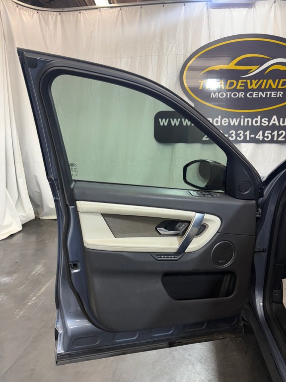 2020 Land Rover Discovery Sport Image 14