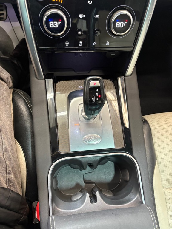 2020 Land Rover Discovery Sport Image 21