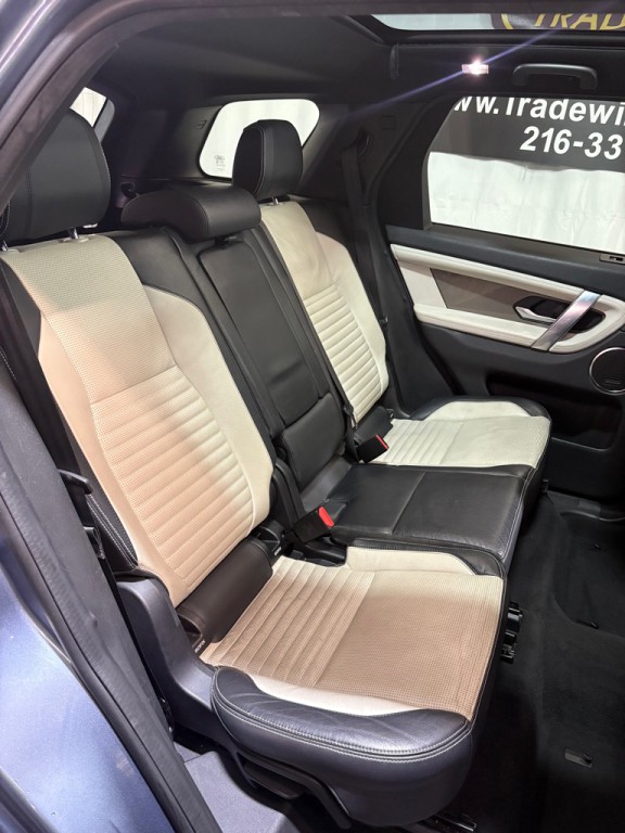 2020 Land Rover Discovery Sport Image 33