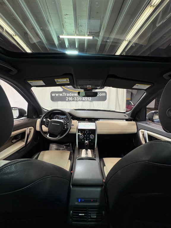 2020 Land Rover Discovery Sport Image 35
