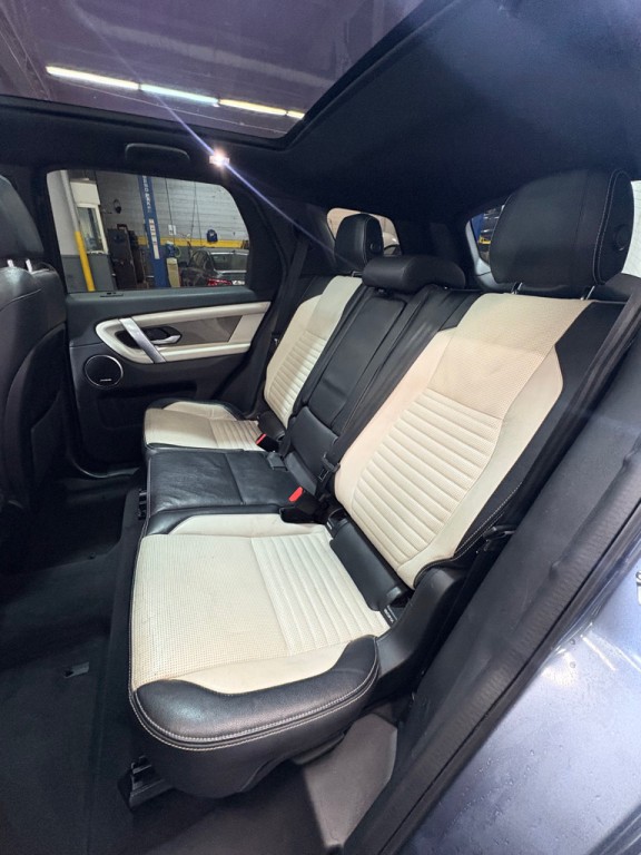 2020 Land Rover Discovery Sport Image 43