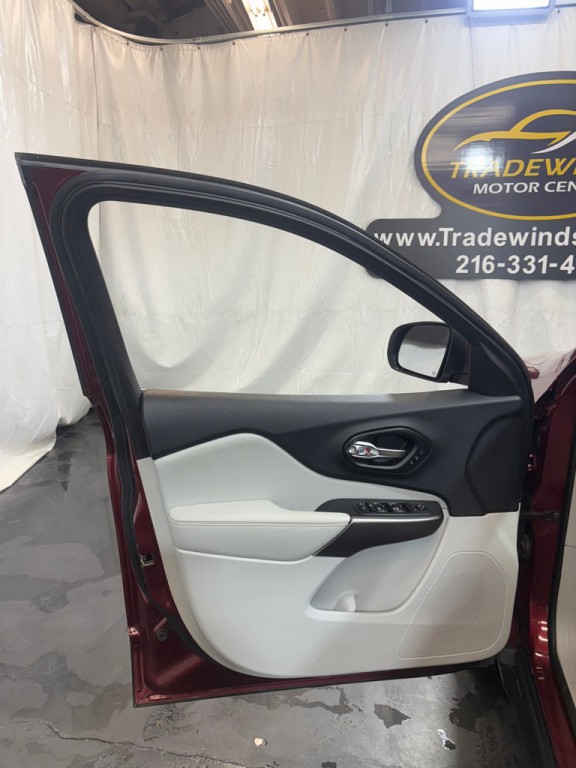 2019 Jeep Cherokee Image 14