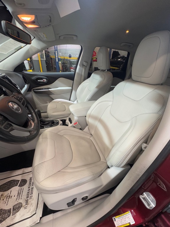 2019 Jeep Cherokee Image 25