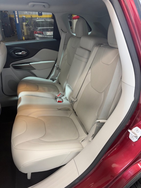 2019 Jeep Cherokee Image 41