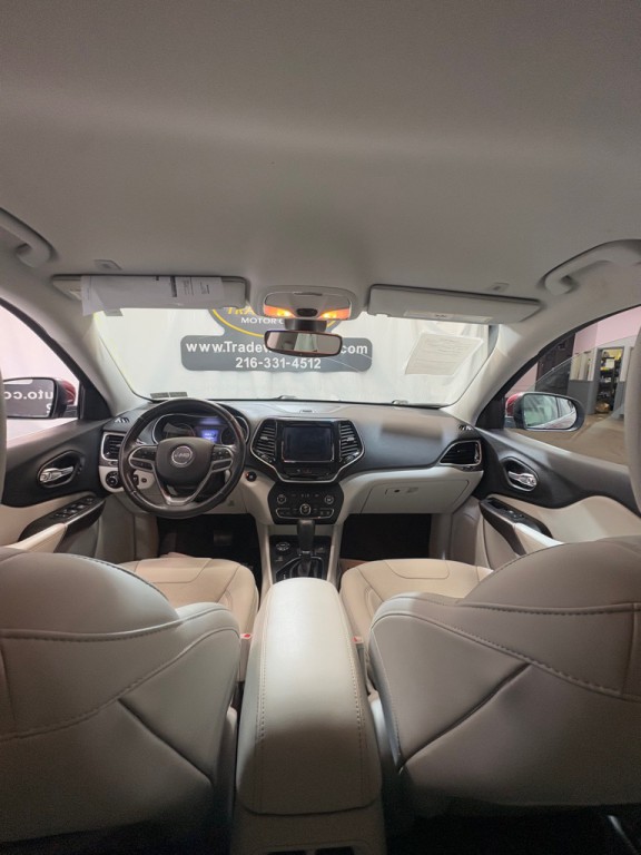 2019 Jeep Cherokee Image 43