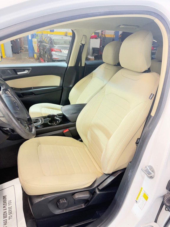2018 Ford Edge Image 15