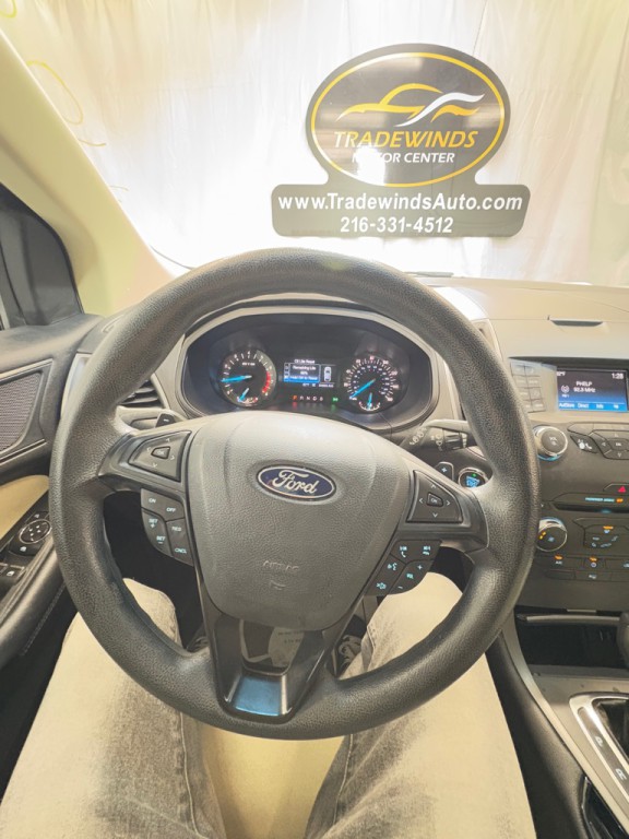 2018 Ford Edge Image 16