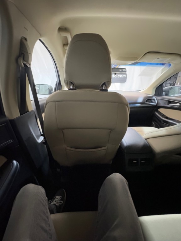 2018 Ford Edge Image 42