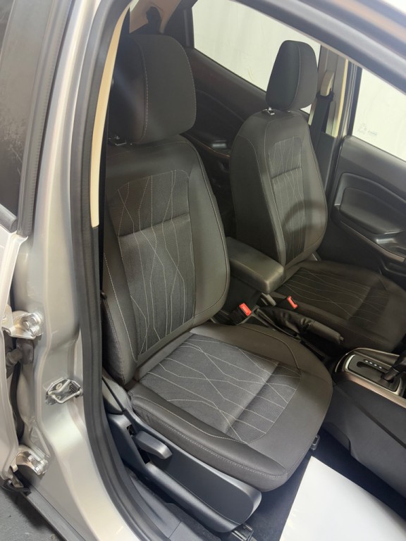 2018 Ford Econoline Image 26