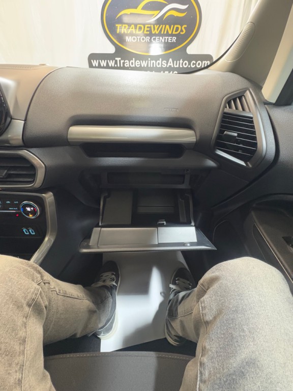 2018 Ford Econoline Image 28