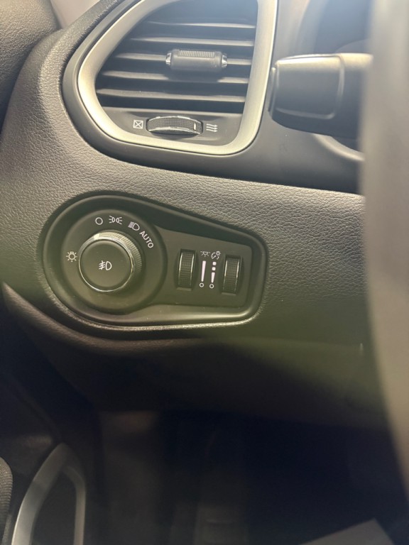 2018 Jeep Renegade Image 17