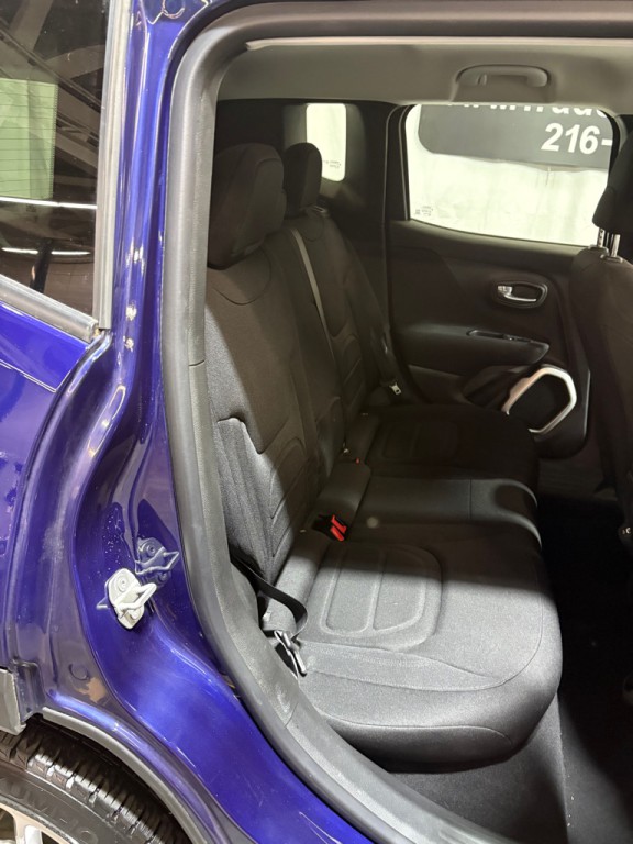 2018 Jeep Renegade Image 32