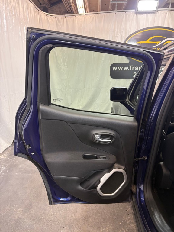 2018 Jeep Renegade Image 36