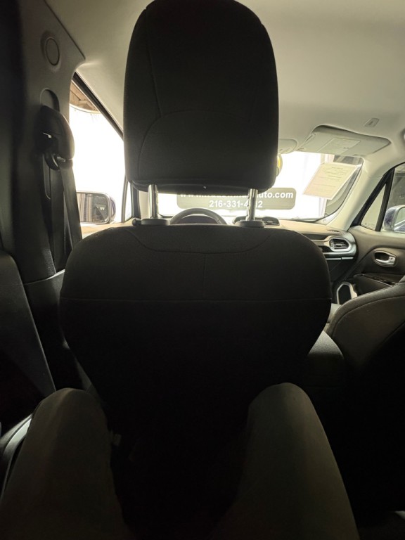 2018 Jeep Renegade Image 38