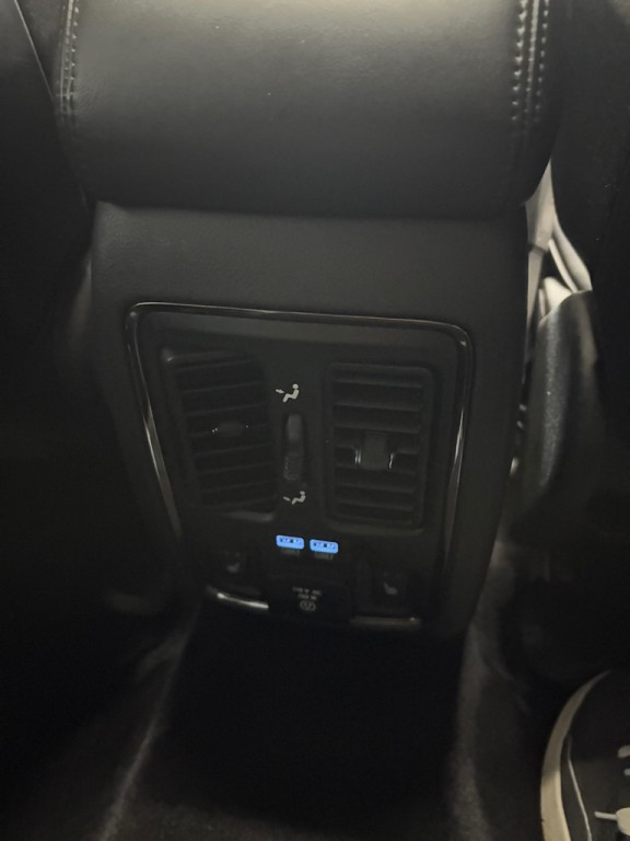 2018 Jeep Grand Cherokee Image 38