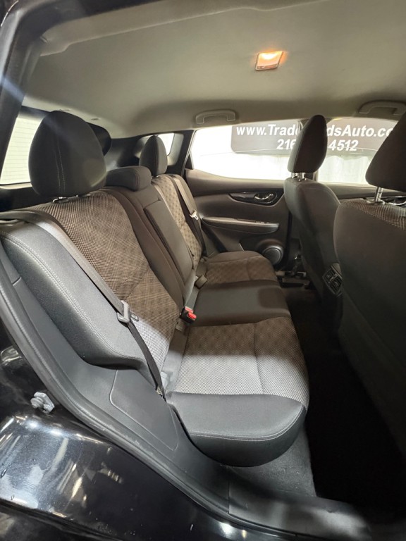 2019 Nissan Rogue Image 35