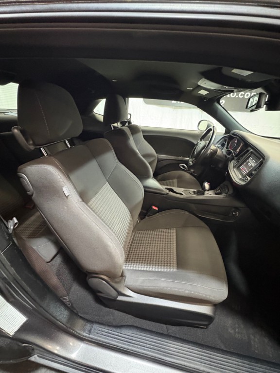 2023 Dodge Challenger Image 31