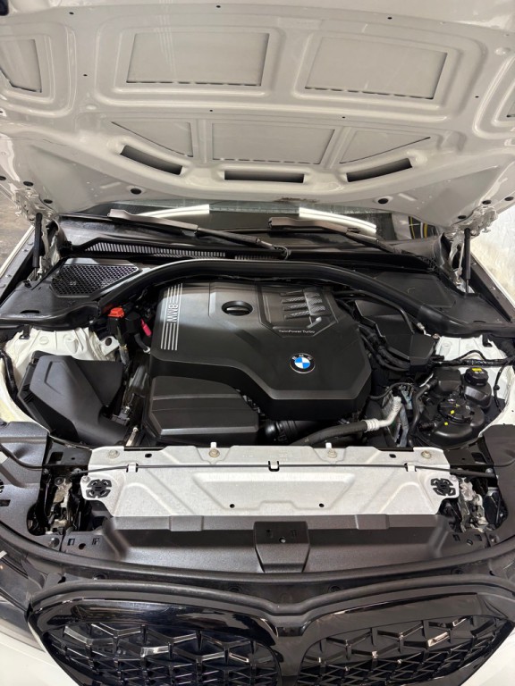 2020 BMW 3 Series Image 12