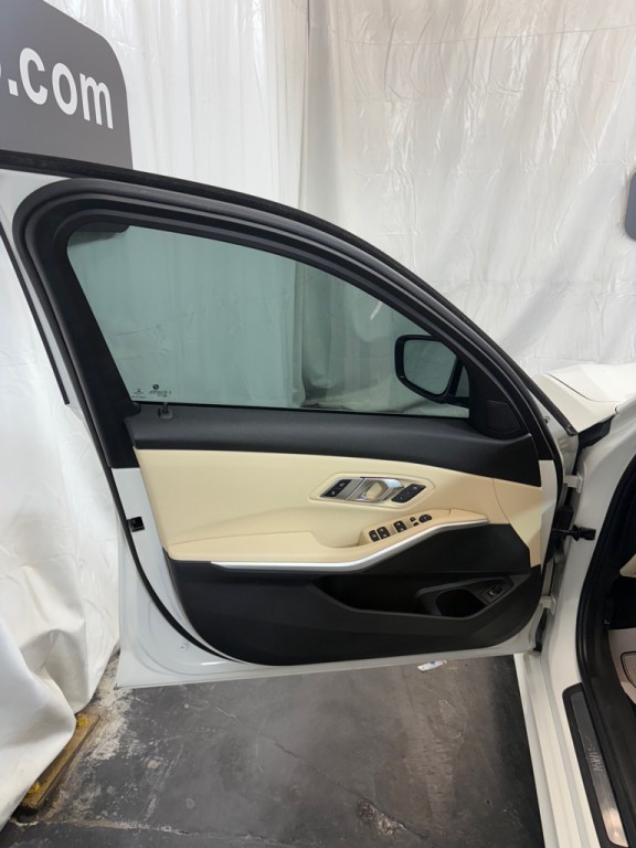 2020 BMW 3 Series Image 14