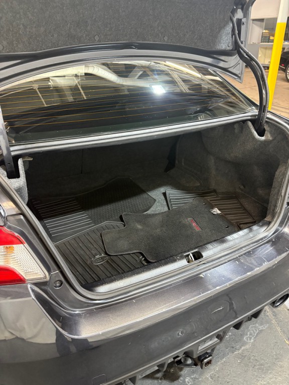 2016 Subaru WRX Image 8