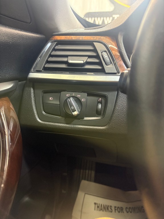 2015 BMW 3 Series Image 13