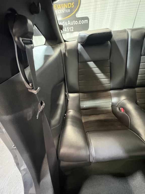 2014 Ford Mustang Image 32