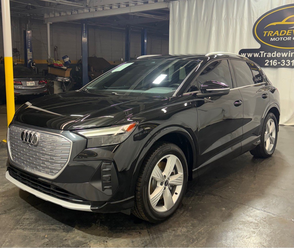 2022 Audi Q4 E-tron Image 3