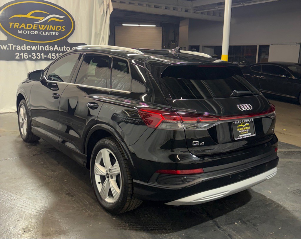 2022 Audi Q4 E-tron Image 4