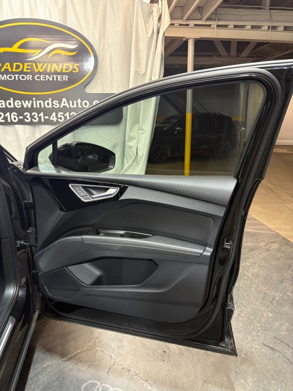 2022 Audi Q4 E-tron Image 12