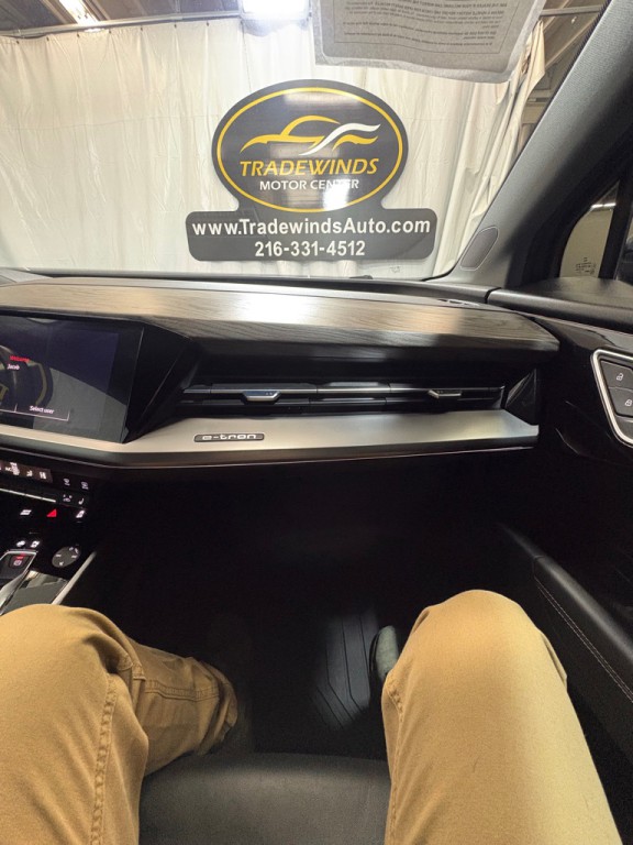 2022 Audi Q4 E-tron Image 14