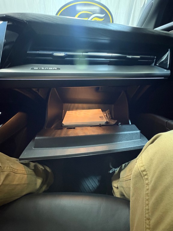 2022 Audi Q4 E-tron Image 15