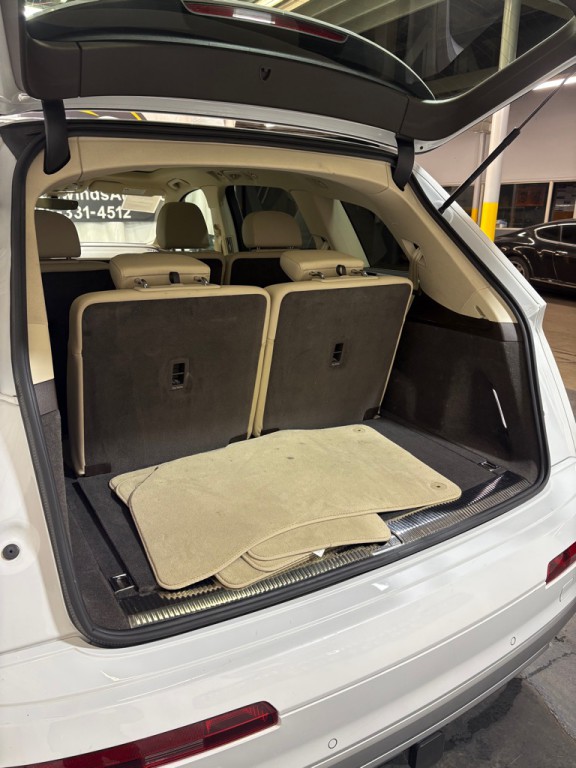 2018 Audi Q7 Image 8