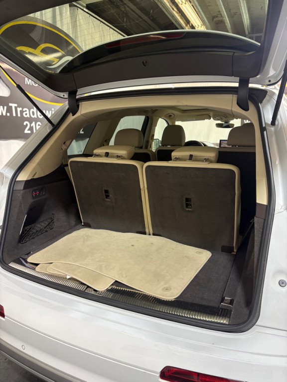 2018 Audi Q7 Image 10