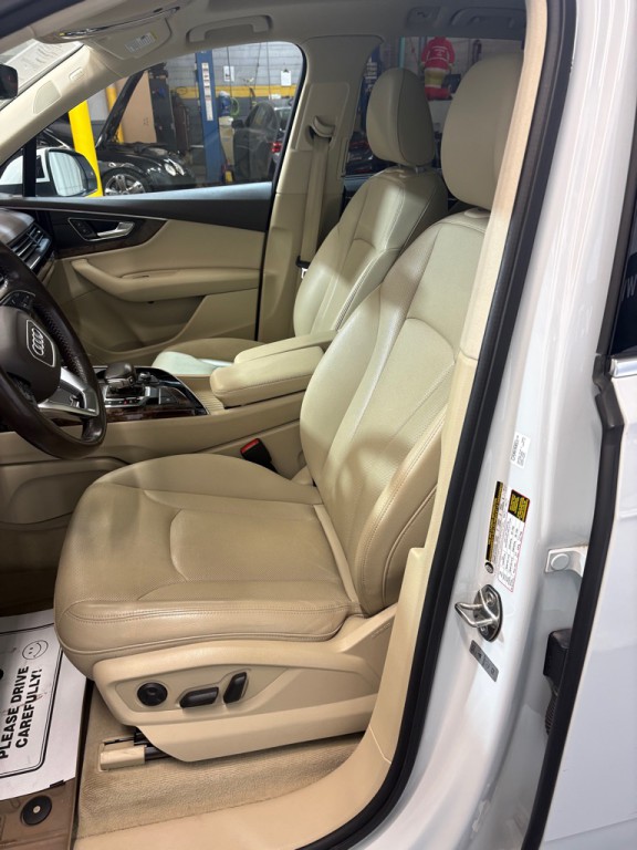 2018 Audi Q7 Image 15