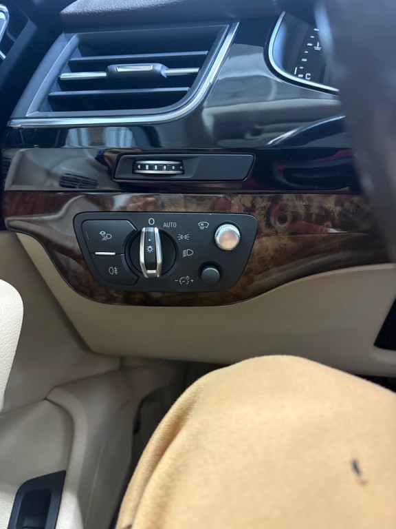 2018 Audi Q7 Image 17