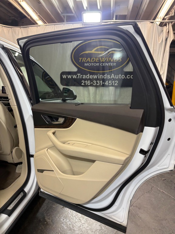 2018 Audi Q7 Image 31